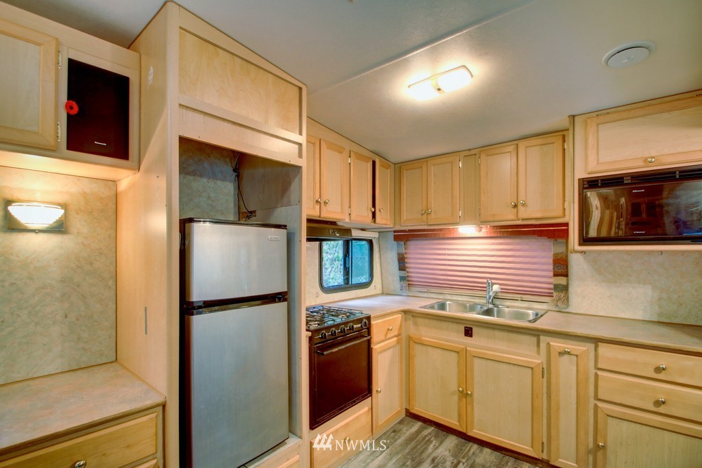 62-1 Gold Nuget Road Deming, WA 98244 - Photo 8 of 40 Gallery Image 8