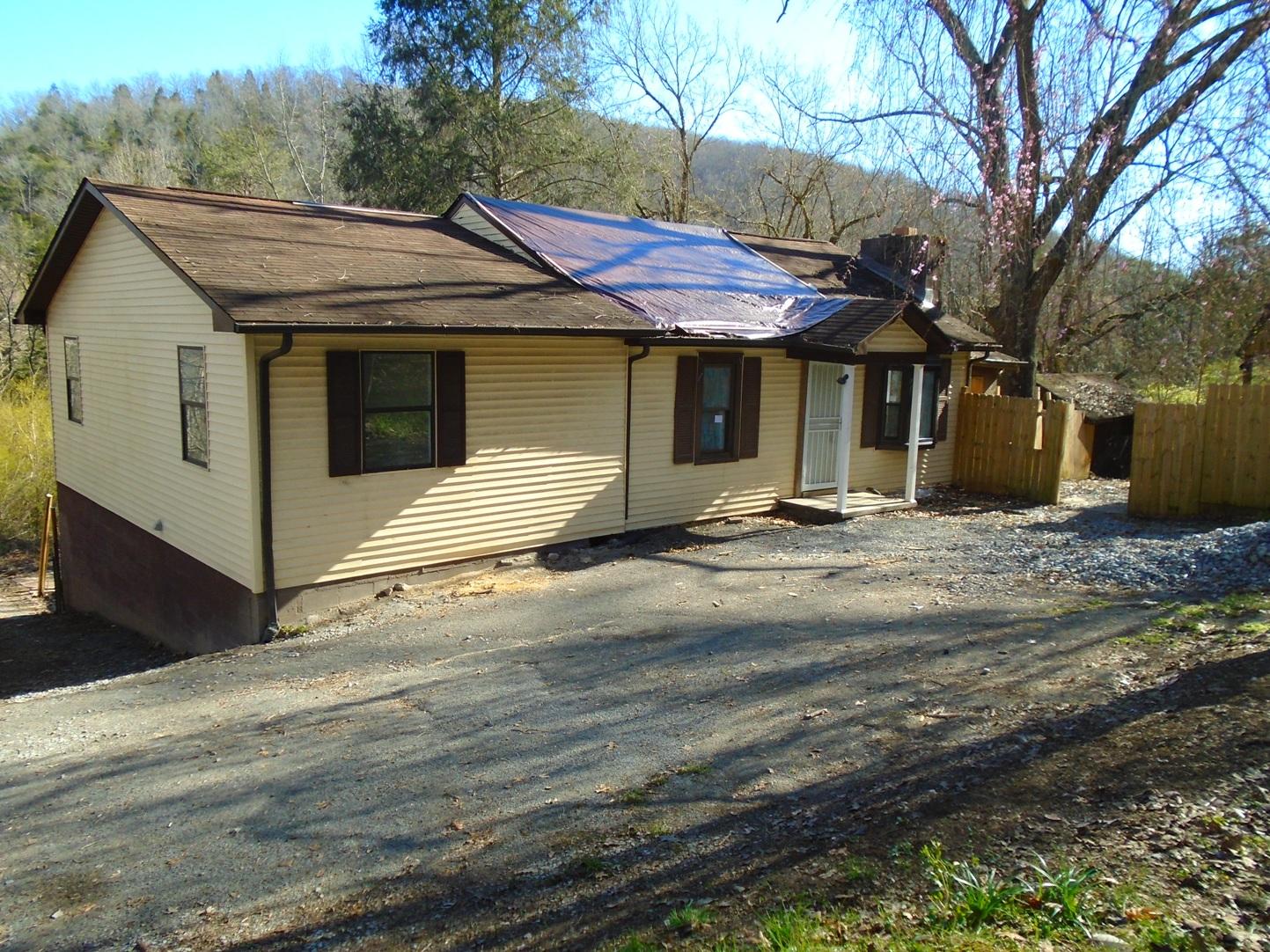 8912 Childress Road Powell, TN 37849 - Photo 1 of 13 8912 Childress Update 004