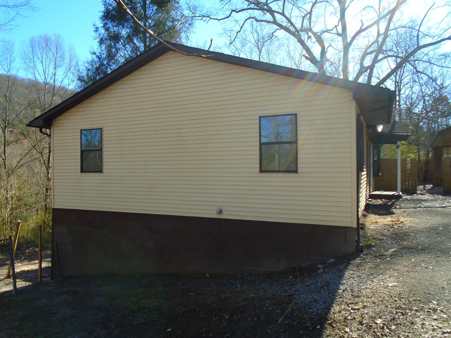 8912 Childress Road Powell, TN 37849 - Photo 3 of 13 8912 Childress Update 010