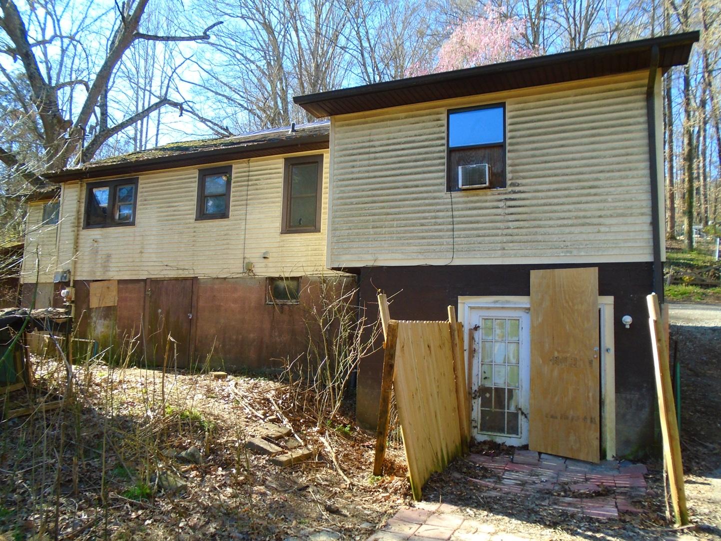 8912 Childress Road Powell, TN 37849 - Photo 4 of 13 8912 Childress Update 008