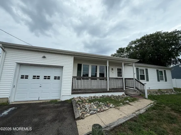 $2,850 | 616 Bowsprit Point, Lanoka Harbor, NJ 08734