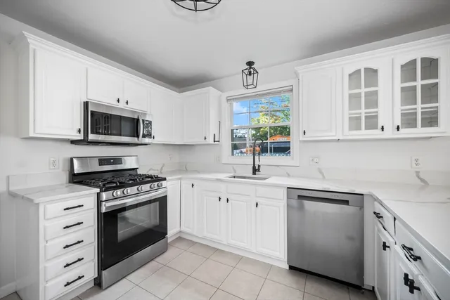 $610,000 | 25 West Howard Street, Unit D2, Quincy, MA 02169