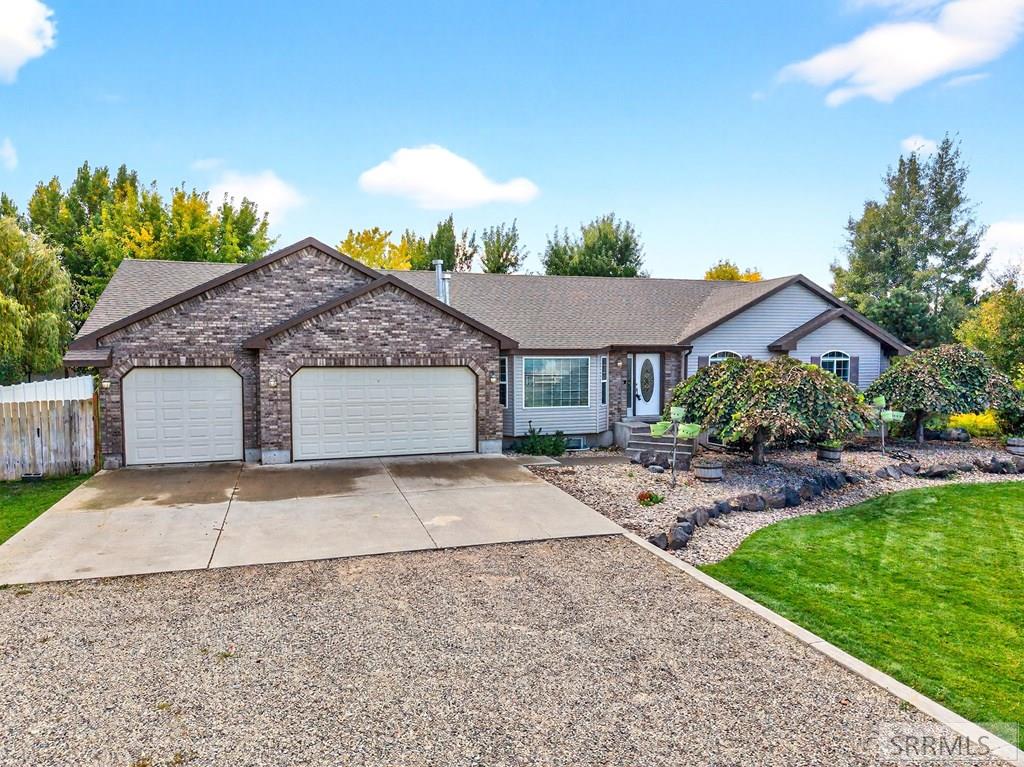 3860 East 390 North Rigby, ID 83442 - Photo 3 of 86