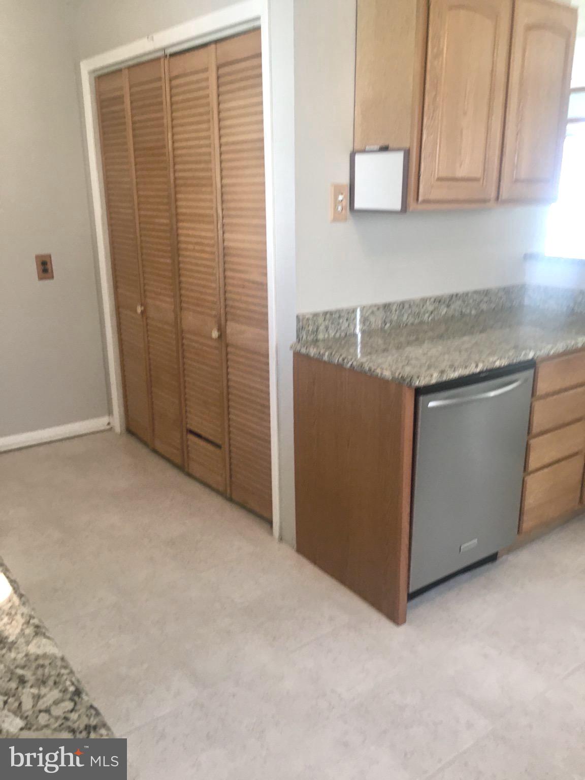 489 Dewey Road Bellmawr, NJ 08031 - Photo 3 of 8