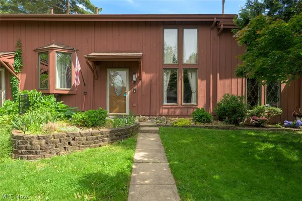 $144,900 | 6235 Gladys Street, Unit 2, Ravenna, OH 44266
