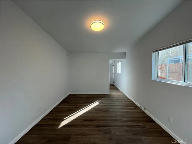 $4,300 | 18708 Keswick Street, Reseda, CA 91335