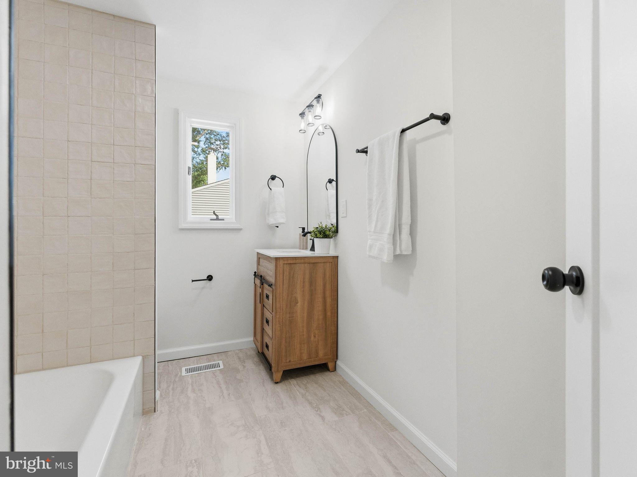 1608 Bryant Road Cherry Hill, NJ 08003 - Photo 23 of 41