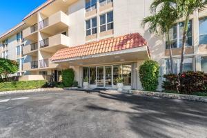 1000 Spanish River Road, Unit 2N Boca Raton, FL 33432 - Photo 1 of 41 boca view front bldg