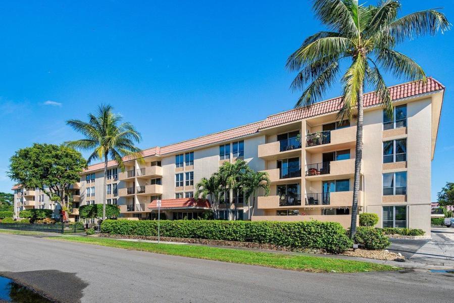 1000 Spanish River Road, Unit 2N Boca Raton, FL 33432 - Photo 2 of 41 boca view front shot