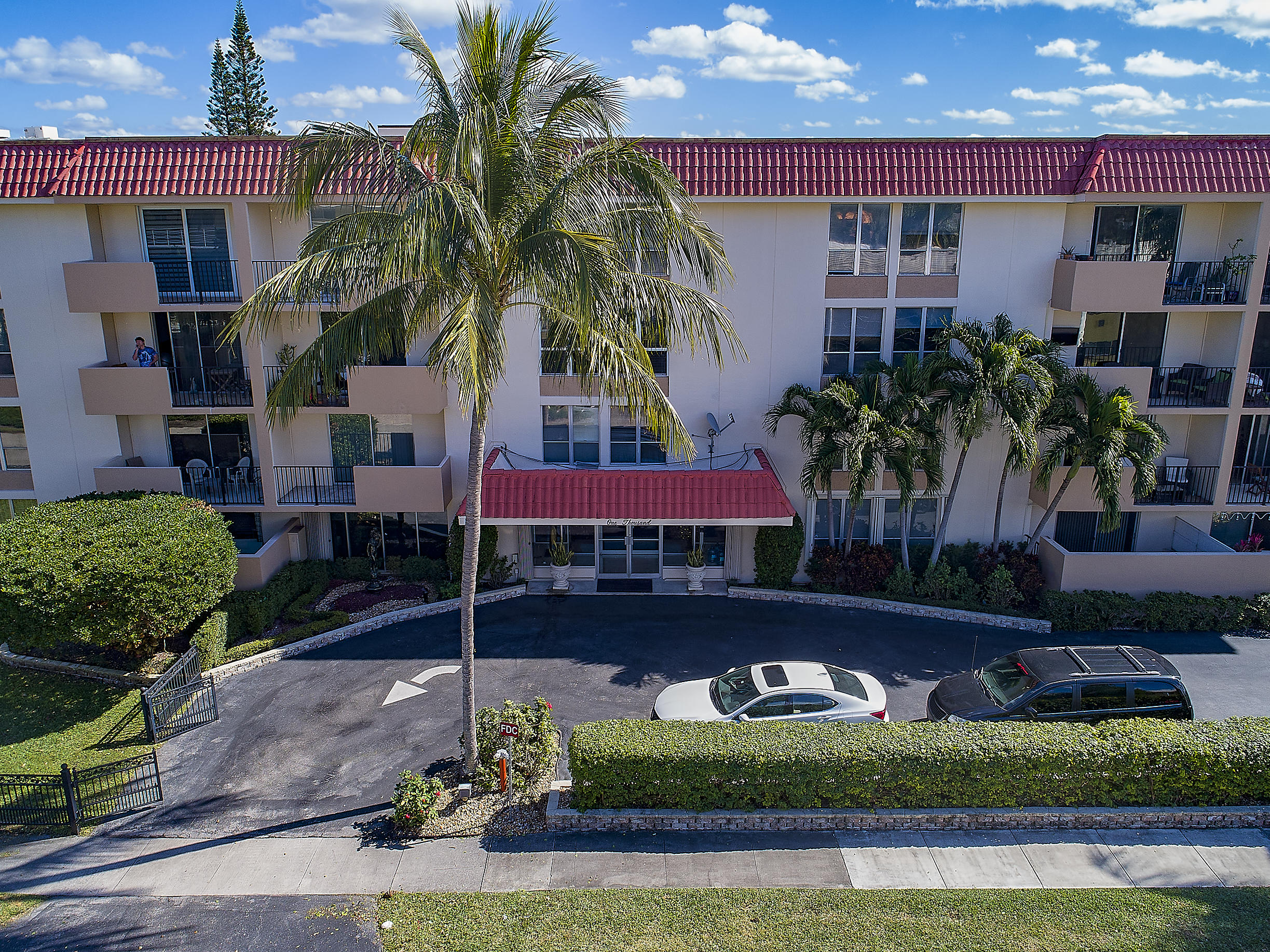 1000 Spanish River Road, Unit 2N Boca Raton, FL 33432 - Photo 3 of 41 004_R.F (2)