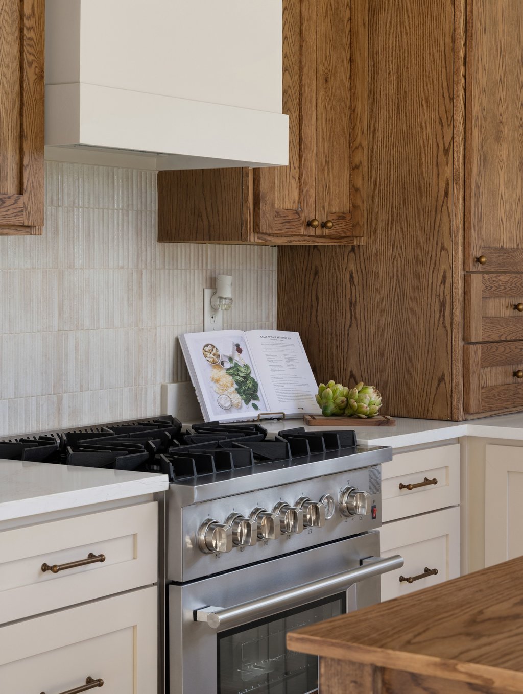 5213 Buffalo Pass Austin, TX 78745 - Photo 11 of 26 Statement tile and elevated materials found throughout.