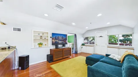 $898,000 | 25 North Lima Street, Sierra Madre, CA 91024