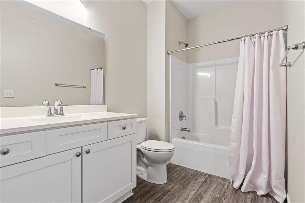 403 Walnut Court Pittsburgh, PA 15237 - Photo 39 of 42 a bathroom with a sink toilet and shower