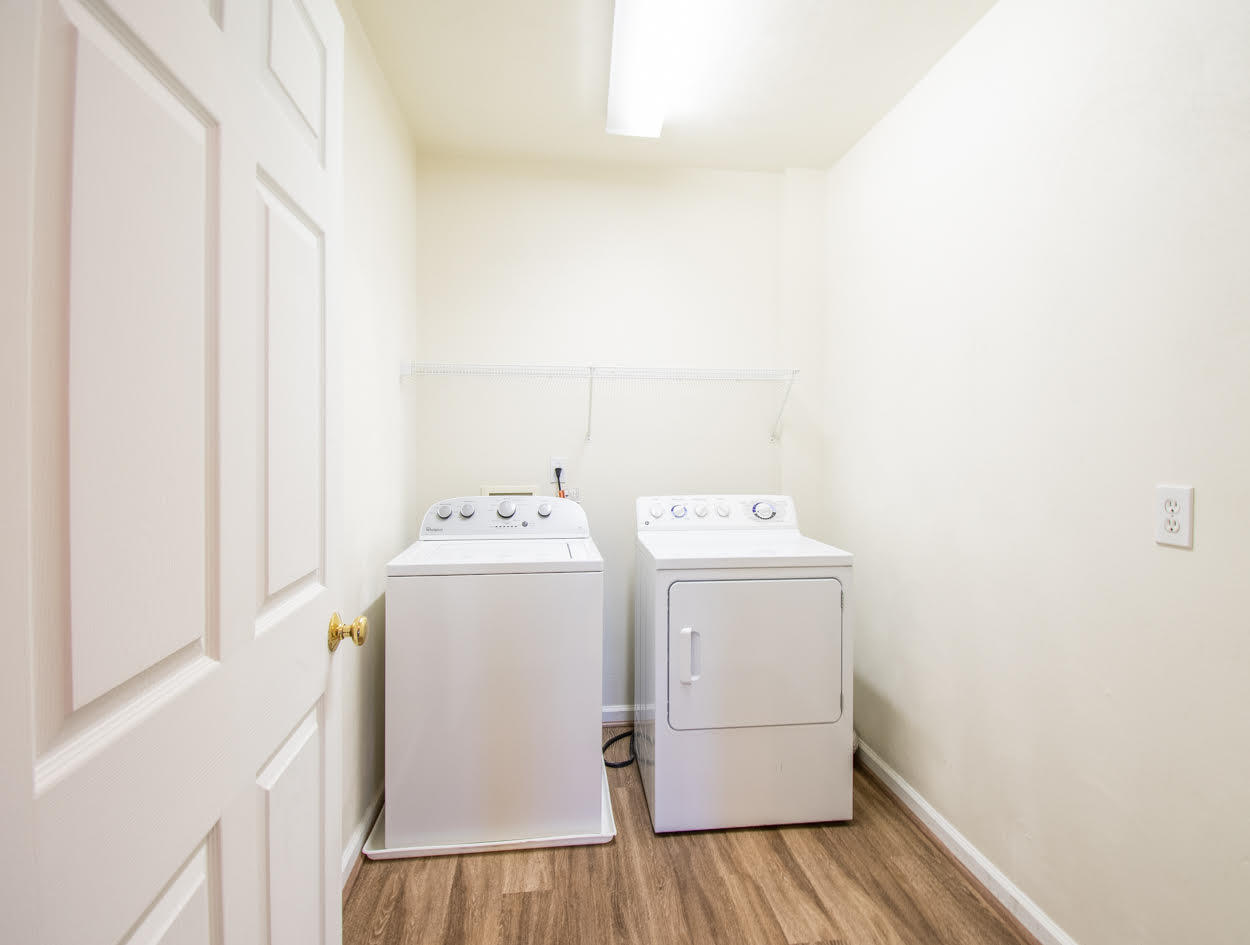 4448 Pheasant Ridge Road, Unit 203 Roanoke, VA 24014 - Photo 14 of 20 14