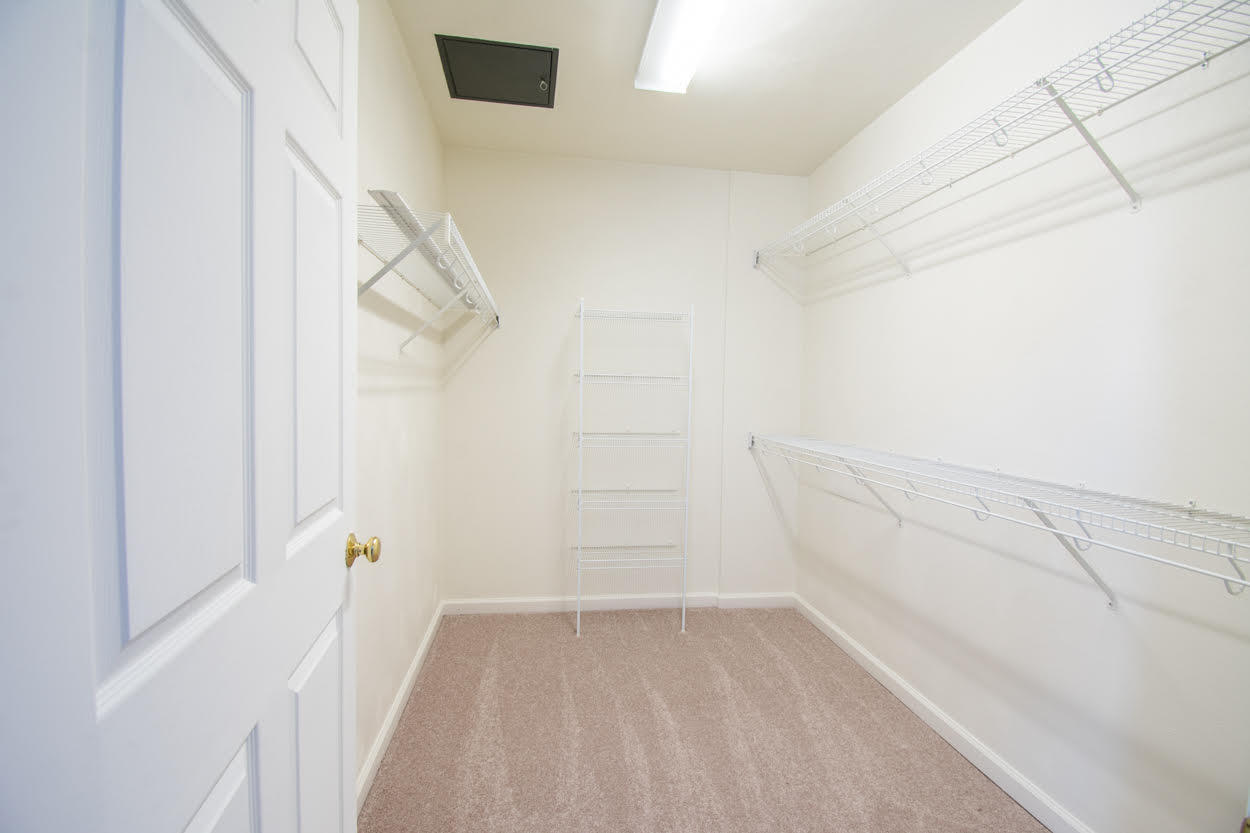 4448 Pheasant Ridge Road, Unit 203 Roanoke, VA 24014 - Photo 17 of 20 17