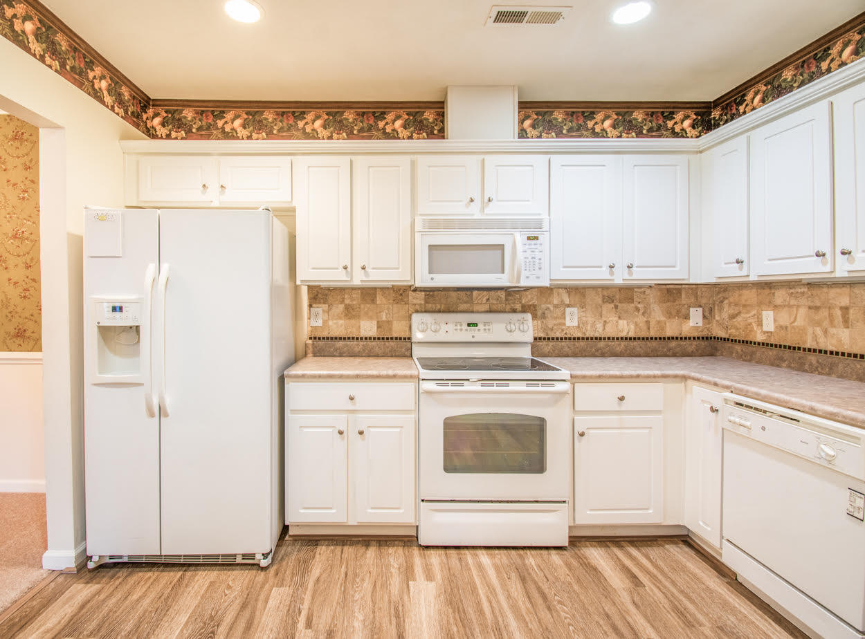 4448 Pheasant Ridge Road, Unit 203 Roanoke, VA 24014 - Photo 5 of 20 5