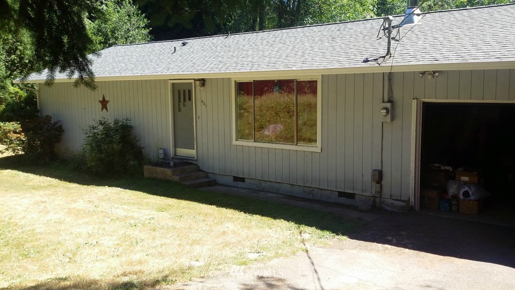 851 Southwest Miller Road Port Orchard, WA 98367 - Photo 2 of 11 Gallery Image 2