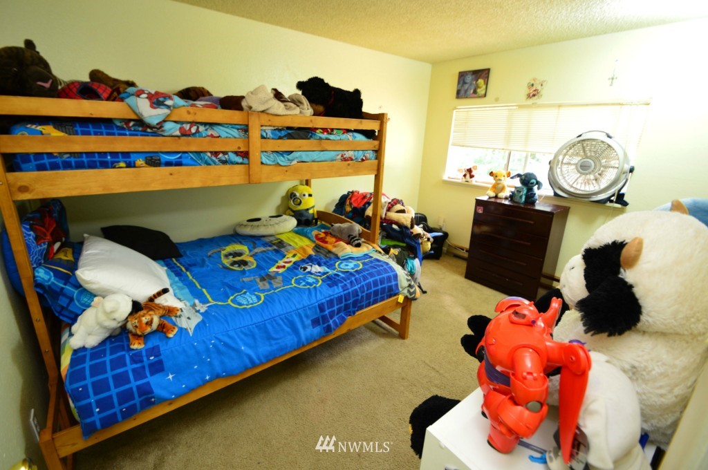 851 Southwest Miller Road Port Orchard, WA 98367 - Photo 7 of 11 Gallery Image 7