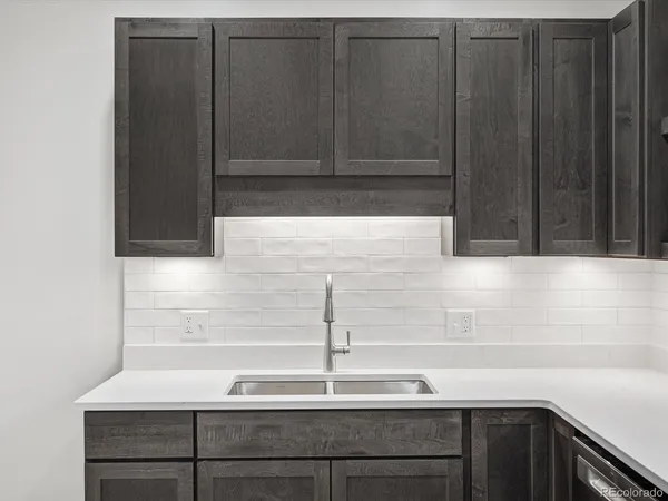 a close view of sink and tap