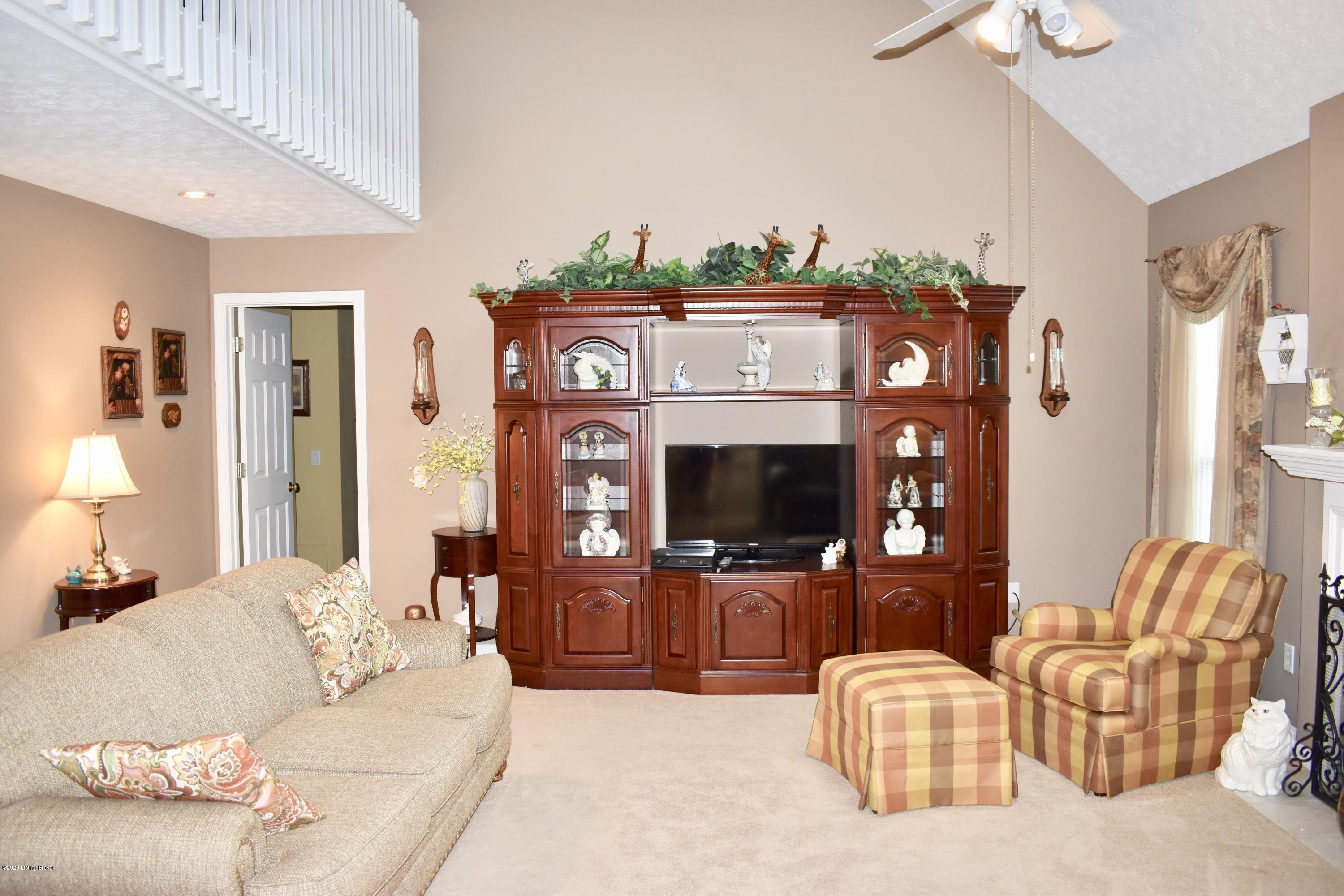 10121 Rimfire Road Louisville, KY 40291 - Photo 14 of 44 fullsizeoutput_2ea