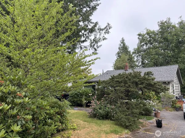 $890,000 | 18915 84th Avenue West, Edmonds, WA 98026