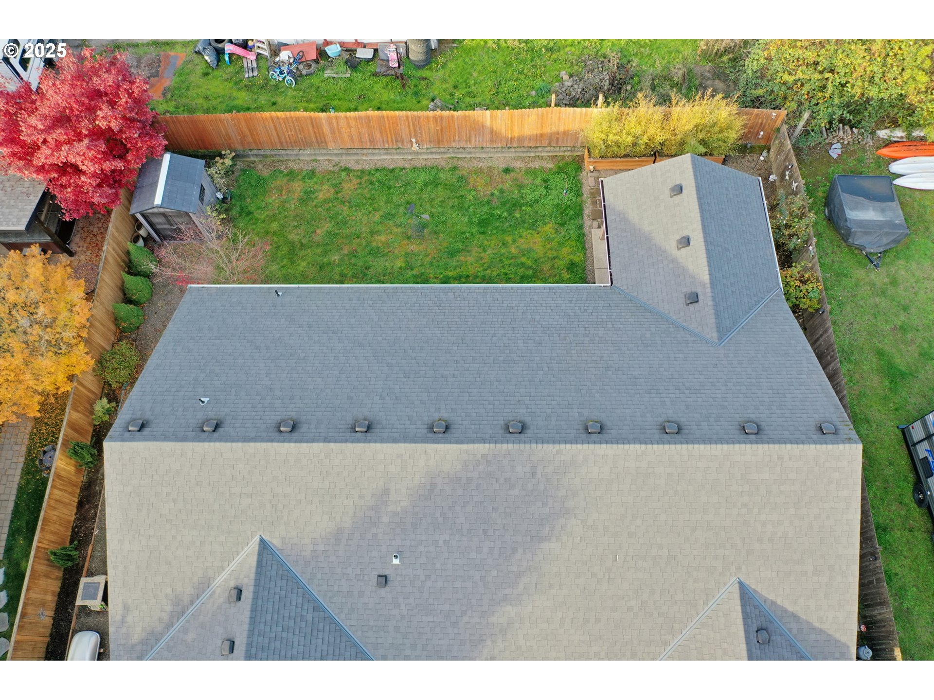 1020 East Fourth Street Yamhill, OR 97148 - Photo 35 of 46 a view of a back yard