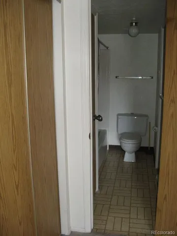 a bathroom with a toilet