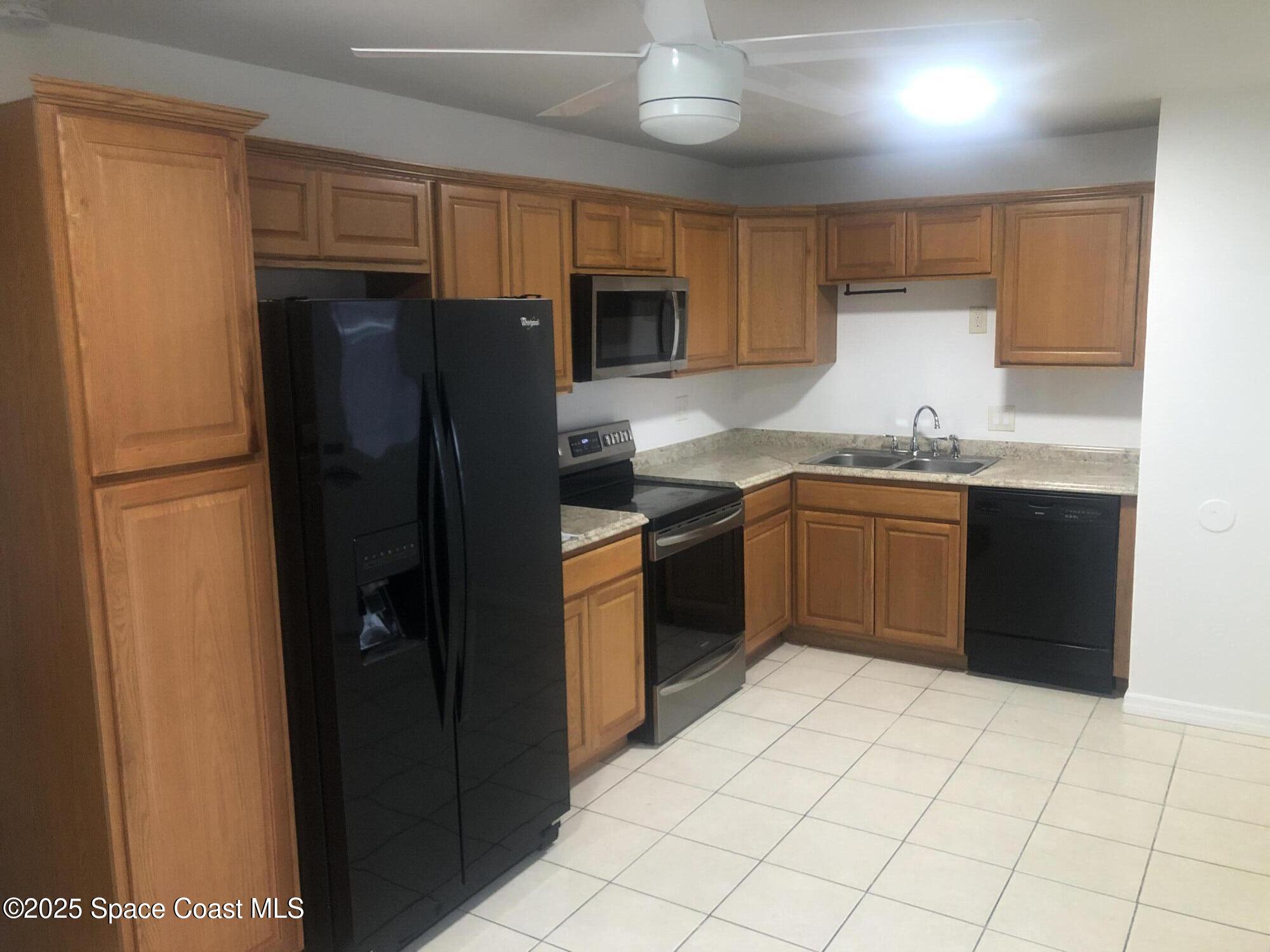 7703 Puritan Road Orlando, FL 32807 - Photo 2 of 12 IMG_4342