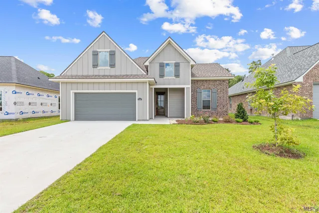 $329,999 | 3788 Waterbury Avenue, Baton Rouge, LA 70820