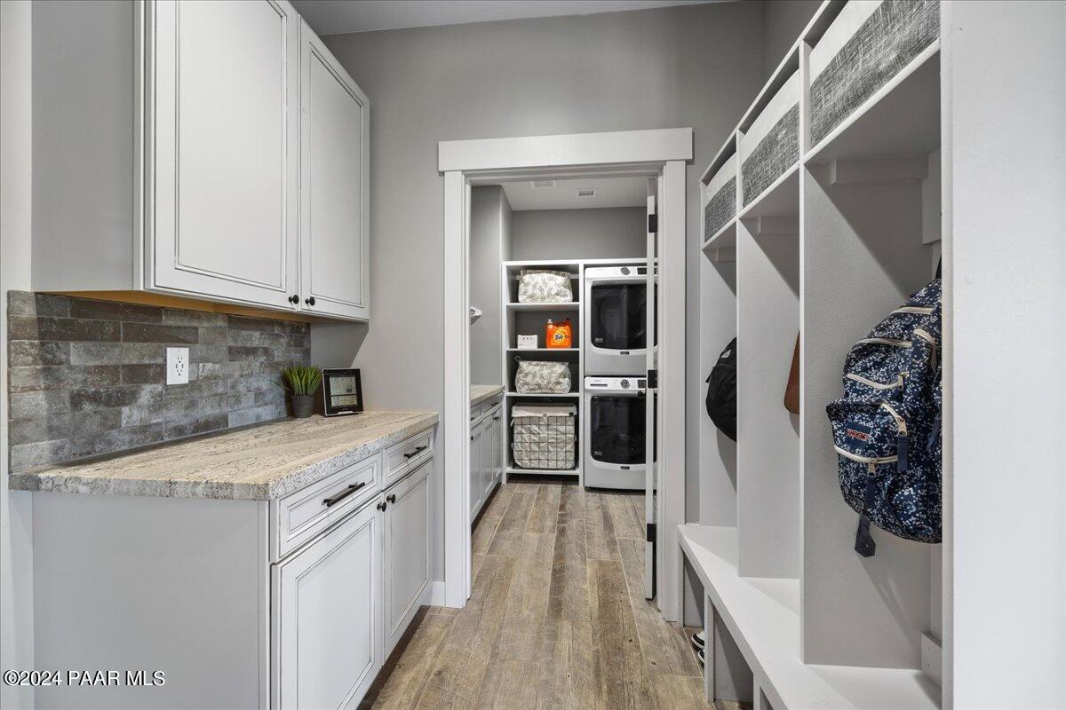 1947 Shadow Valley Drive Prescott, AZ 86305 - Photo 36 of 54 a kitchen with stainless steel appliances granite countertop a refrigerator and a stove