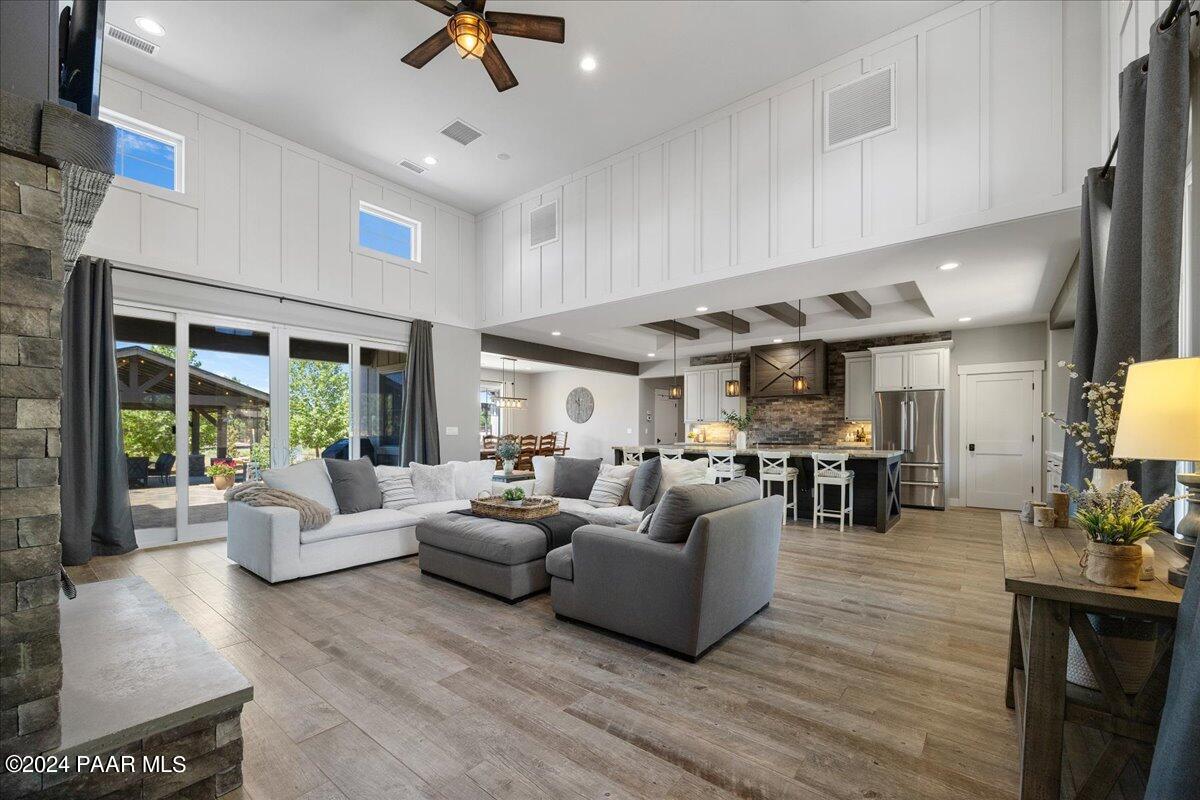 1947 Shadow Valley Drive Prescott, AZ 86305 - Photo 7 of 54 a living room with furniture