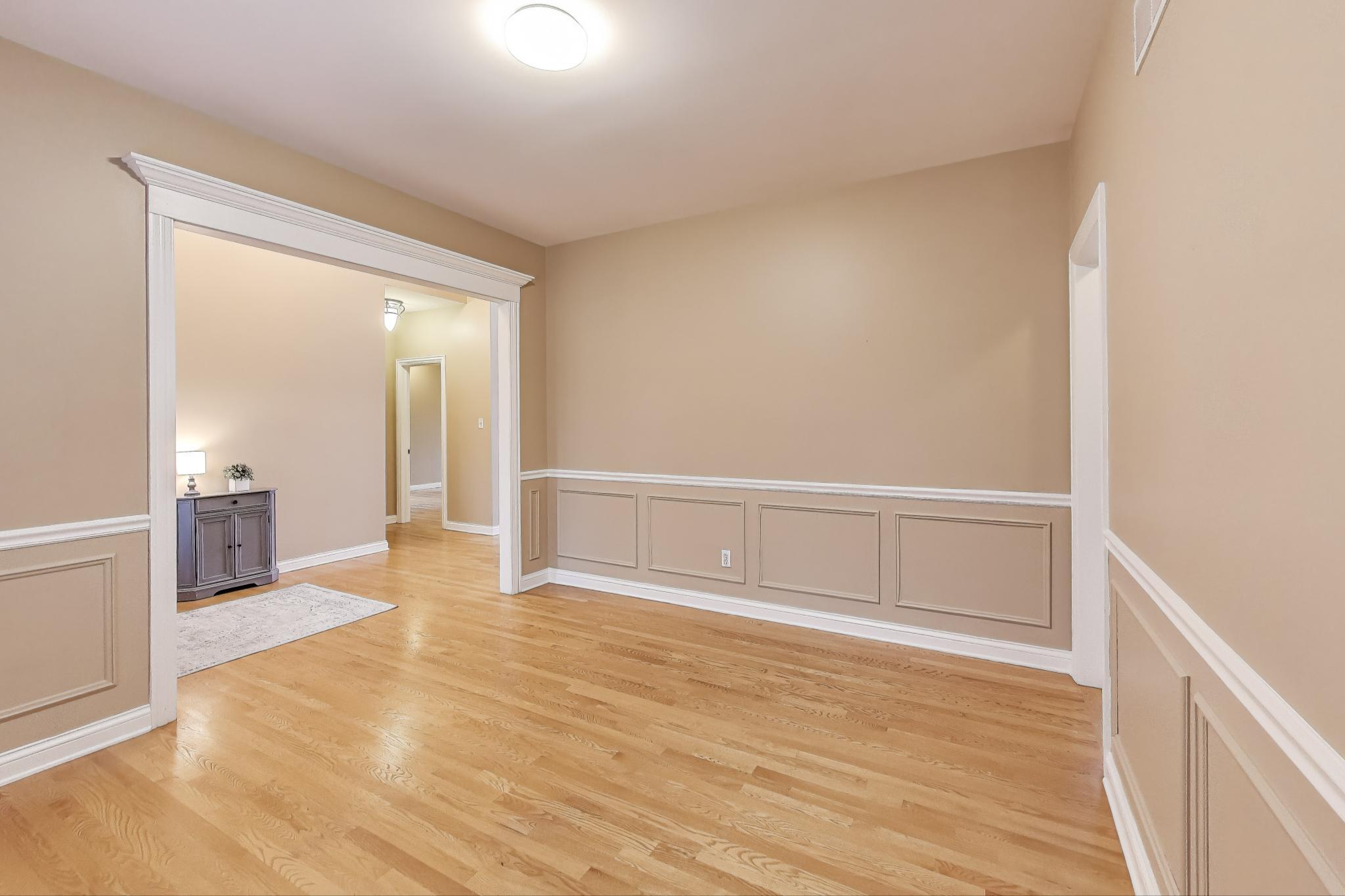 8910 Doubletree Drive South Crown Point, IN 46307 - Photo 4 of 44 2048x1365