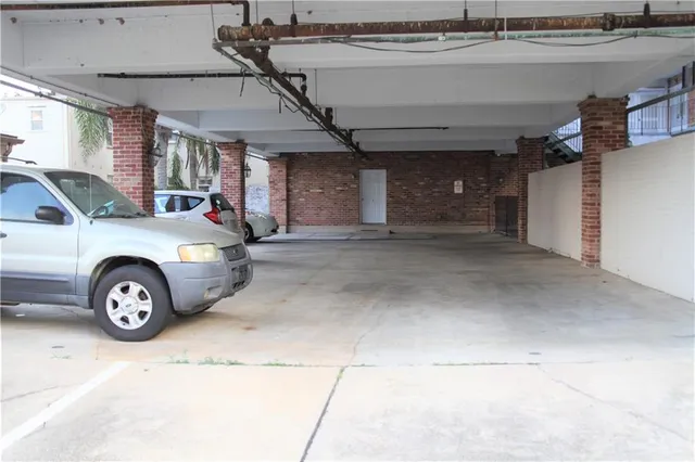 $1,750 | 301 Seattle Street, Unit 5, New Orleans, LA 70124