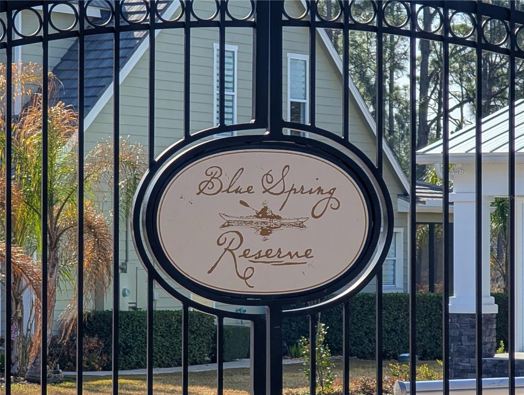 446 Long And Winding Road Howey-in-the-Hills, FL 34737 - Photo 6 of 32 a view of a interior of the house