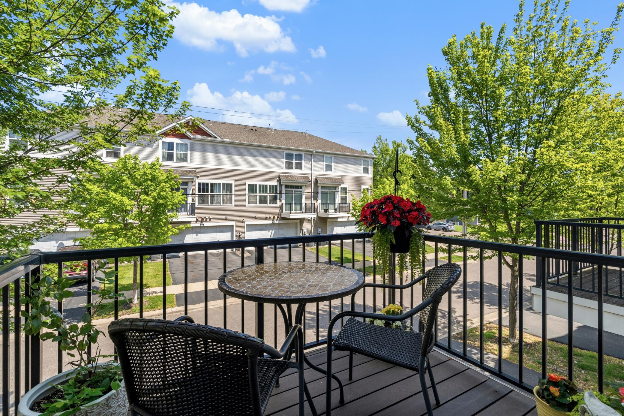 407 Lookout Place Columbia Heights, MN 55421 - Photo 2 of 33