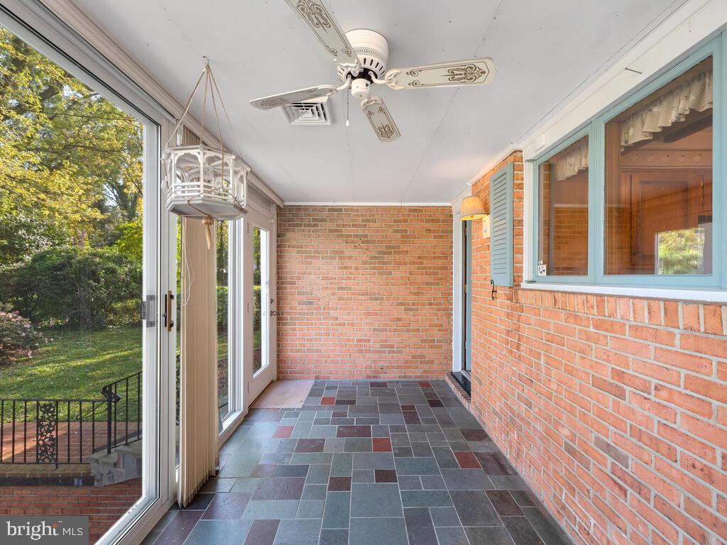 127 Edgewater Drive Edgewater, MD 21037 - Photo 26 of 27