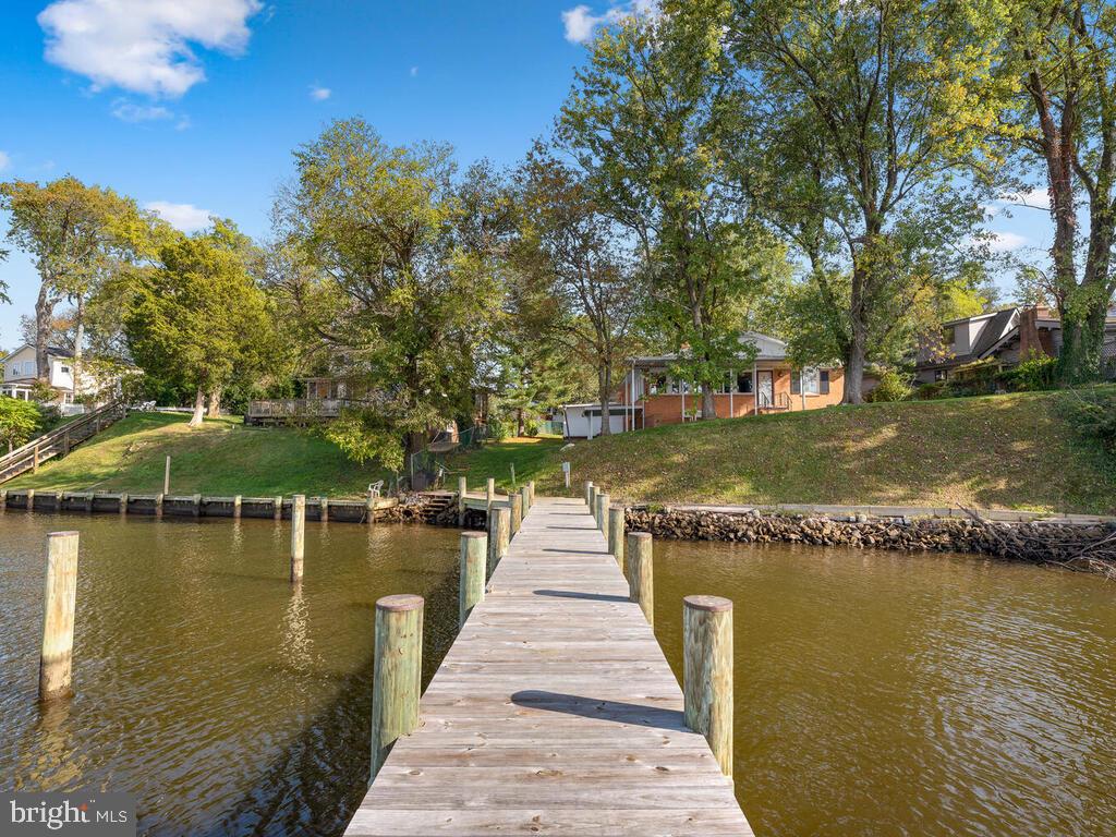 127 Edgewater Drive Edgewater, MD 21037 - Photo 8 of 27