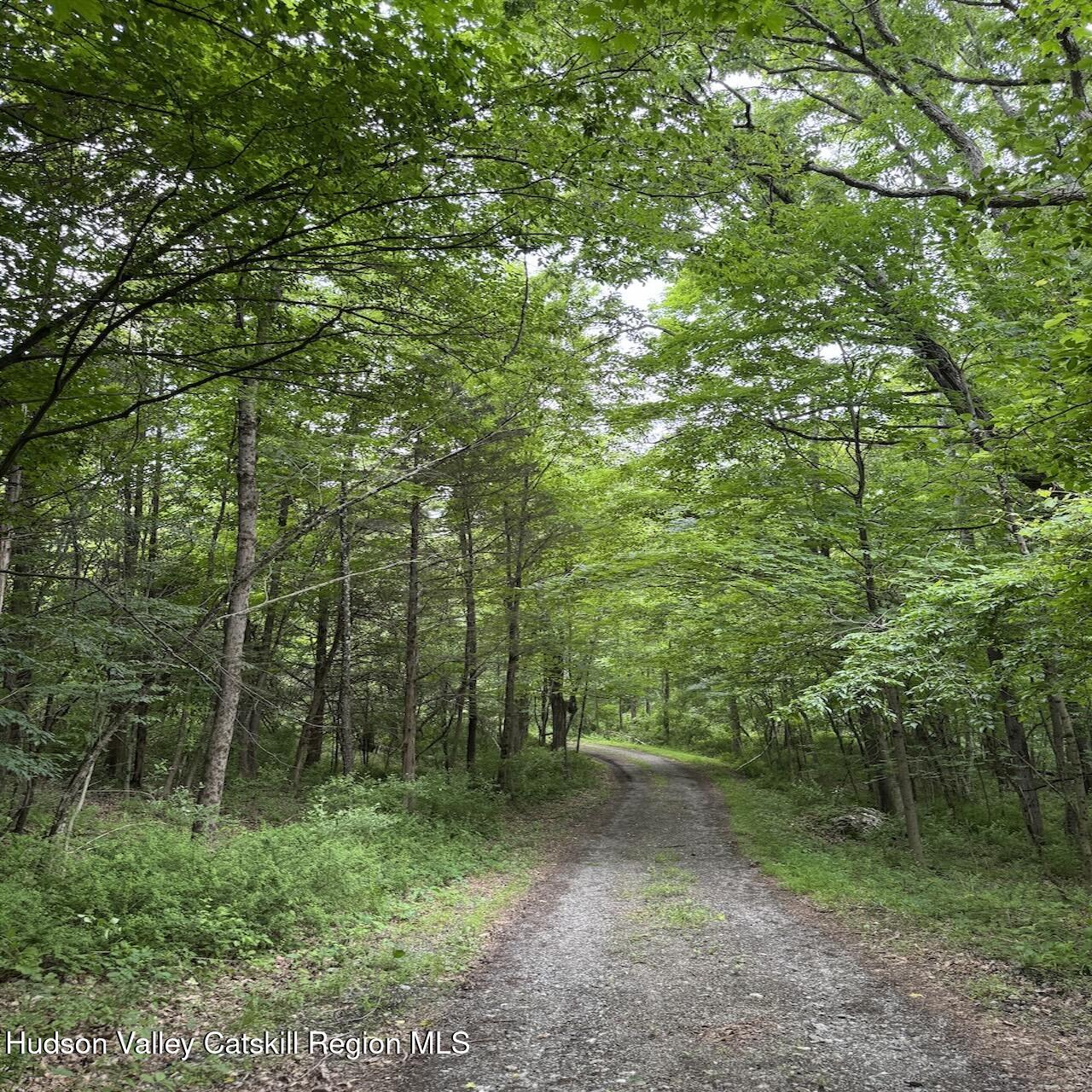 00-white-barn-road-copake-ny-columbia-eh