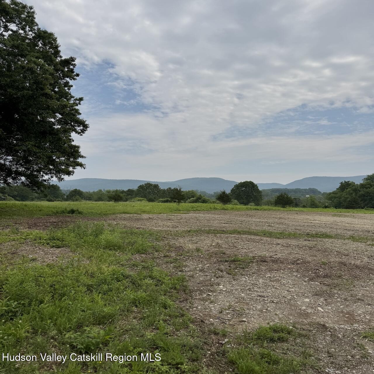 00-white-barn-road-copake-ny-columbia-eh