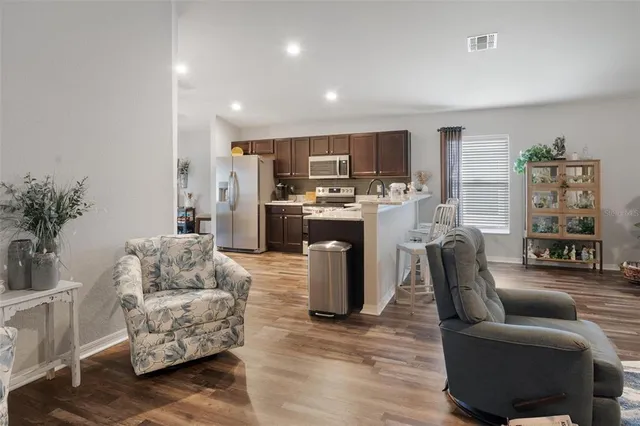 $299,900 | 418 St Georges Circle, Eagle Lake, FL 33839