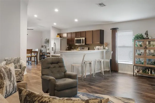 $299,900 | 418 St Georges Circle, Eagle Lake, FL 33839