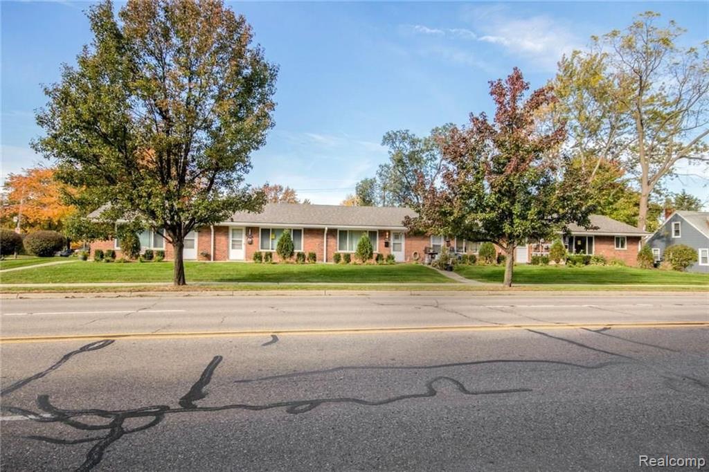 4417 Crooks Road Royal Oak, MI 48073 - Photo 1 of 25