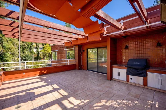 $1,998,000 | 3275 Buckingham Road, Glendale, CA 91206