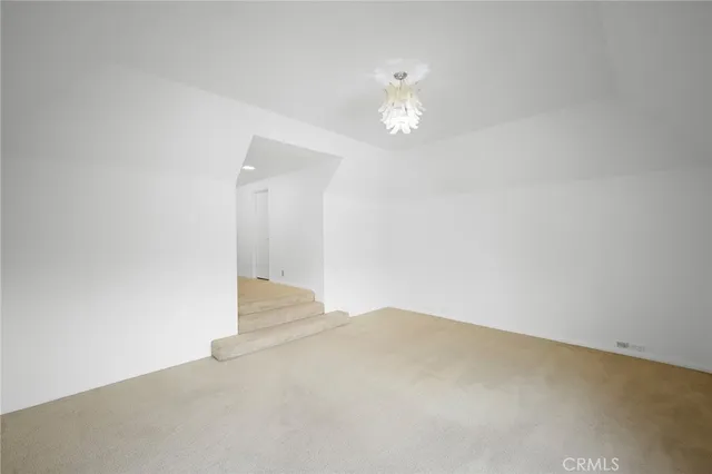 $1,998,000 | 3275 Buckingham Road, Glendale, CA 91206