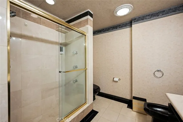 $1,998,000 | 3275 Buckingham Road, Glendale, CA 91206