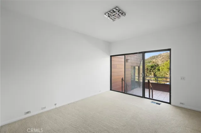 $1,998,000 | 3275 Buckingham Road, Glendale, CA 91206