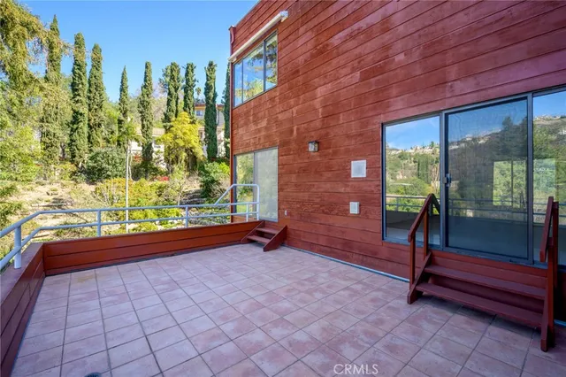 $1,998,000 | 3275 Buckingham Road, Glendale, CA 91206