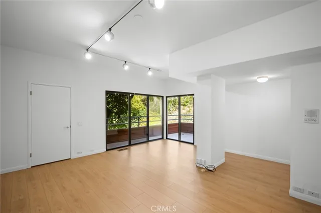 $1,998,000 | 3275 Buckingham Road, Glendale, CA 91206