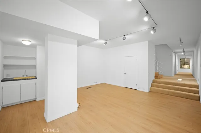 $1,998,000 | 3275 Buckingham Road, Glendale, CA 91206