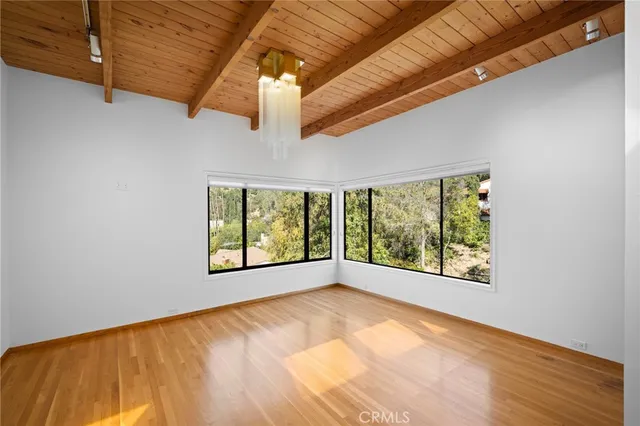 $1,998,000 | 3275 Buckingham Road, Glendale, CA 91206